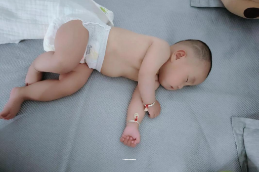 鄂州宝宝口水多怎么回事